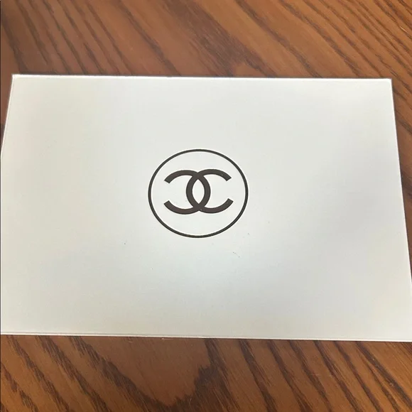 Chanel VIP White and Black Scarf/Throw/Wrap-Camellia, ribbon, tissue paper & box - Picture 4 of 9